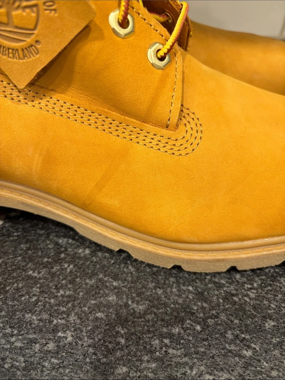 Men's Timberland® Classic 6-Inch Waterproof Boot – Wheat Nubuck – Size 11 – NEW